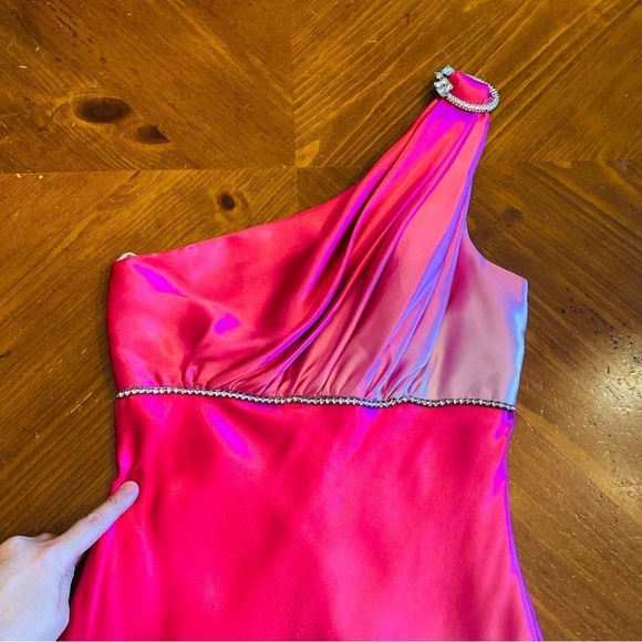 Barbie Pink One Shoulder Party Formal Maxi Dress Size XS - Picture 15 of 16